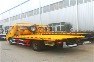 平定附近拖车救援搭电